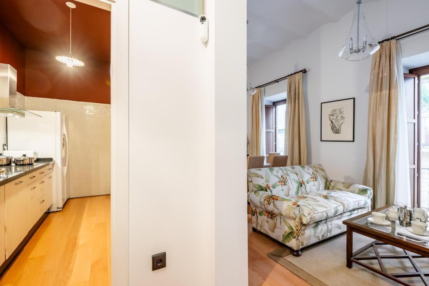 Komodo Sierpes: Bright & Classy Central Apartment Sevilla Kültér fotó